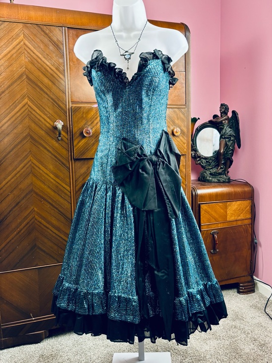Vintage Dresses & Skirts - Vintage Teal Ruffled Evening Dress with Black Bow XXS